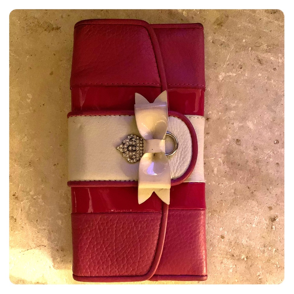 My Flat In London wallet